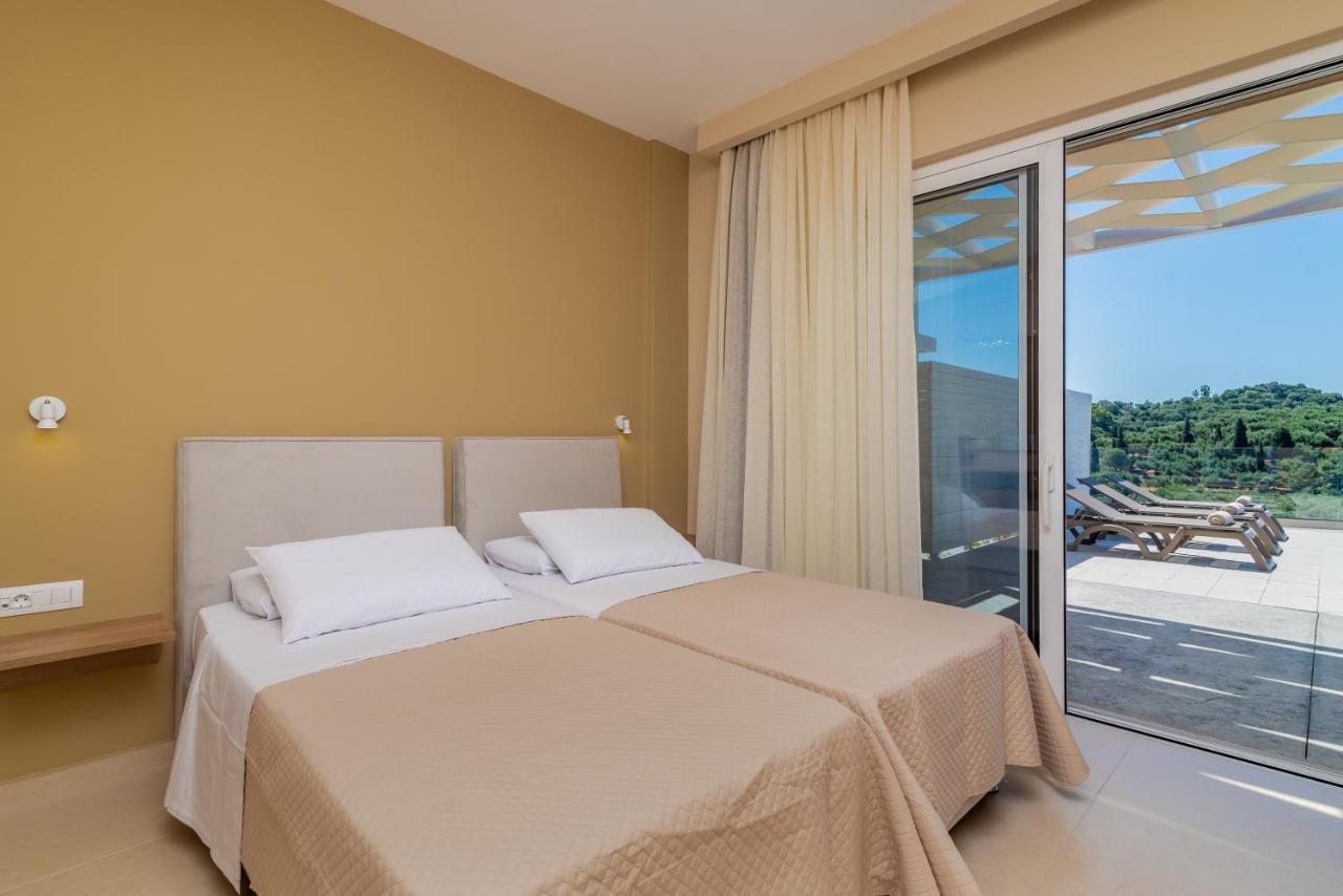 Spartakos Luxury Villa 2 Koukounariá Exteriör bild